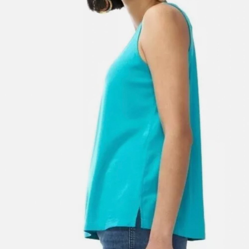 CHICO'S Touch of Cool Eyelet Tank - Picture 3 of 3